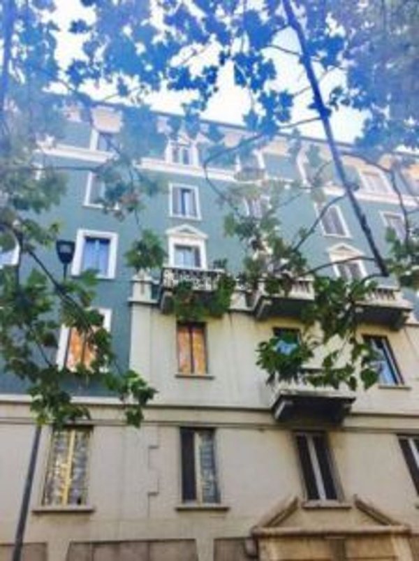 appartamento in vendita a Milano in zona Sempione
