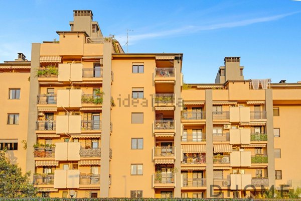 appartamento in vendita a Milano in zona Quarto Cagnino