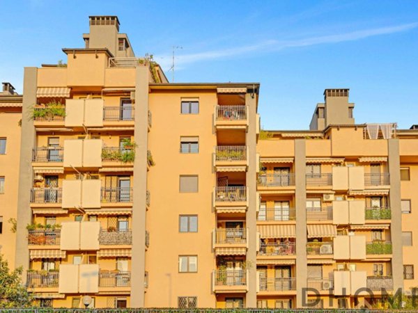 appartamento in vendita a Milano in zona Quarto Cagnino