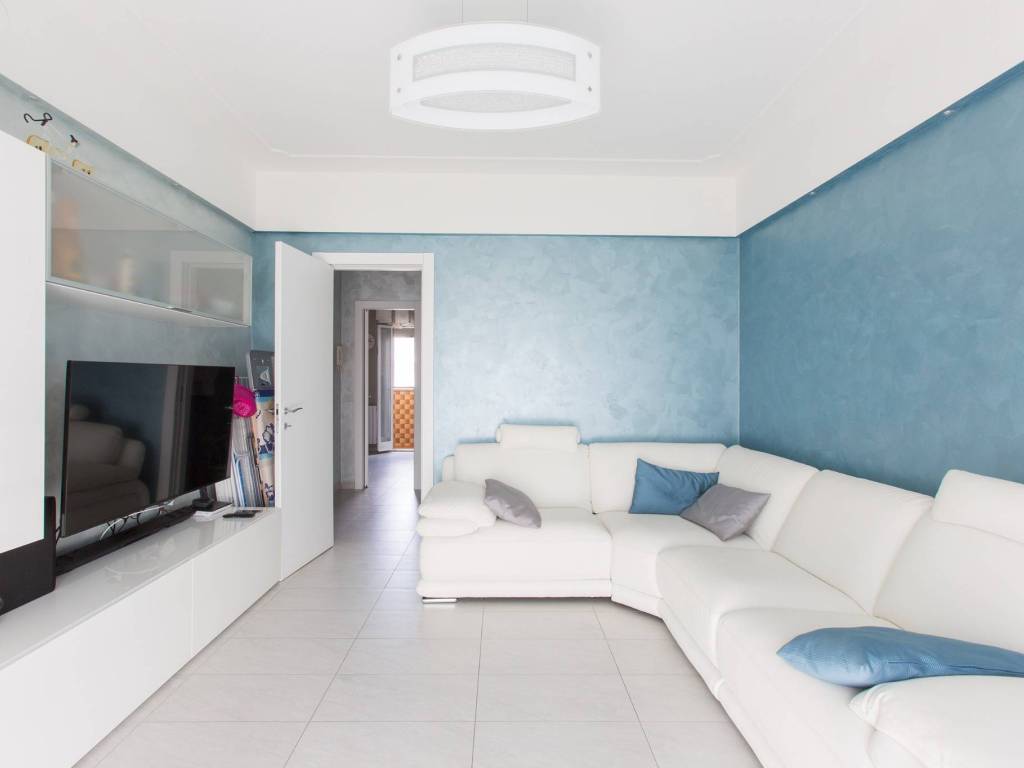 appartamento in vendita a Milano in zona Gallaratese