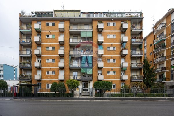 appartamento in vendita a Milano in zona Crescenzago