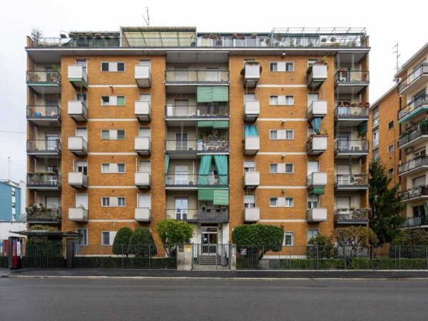 appartamento in vendita a Milano in zona Crescenzago