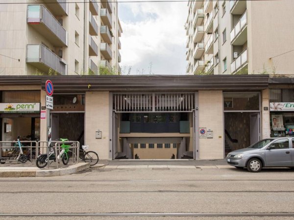 appartamento in vendita a Milano in zona Cinque Giornate