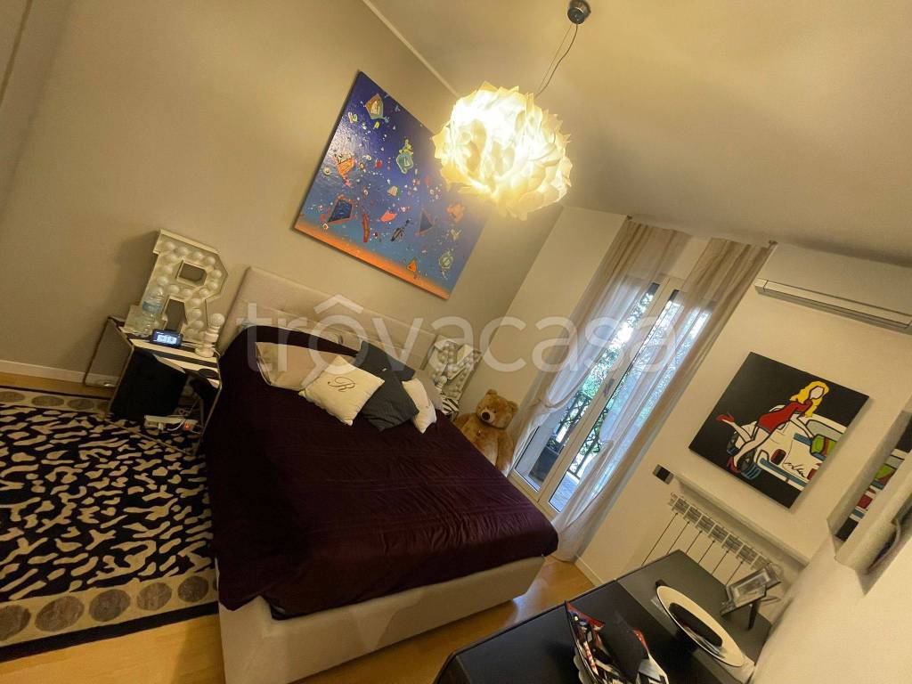 appartamento in vendita a Milano in zona Porta Nuova