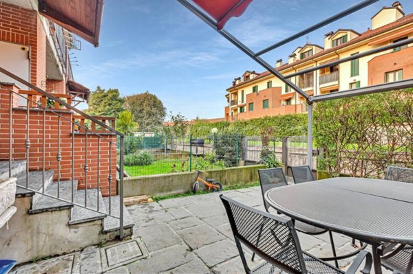 casa indipendente in vendita a Milano in zona Muggiano