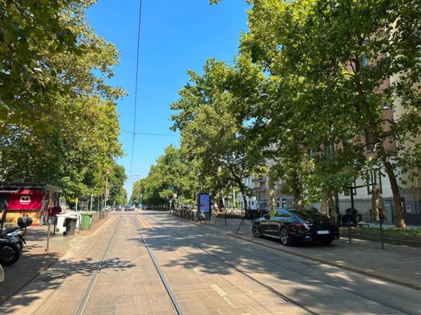 appartamento in vendita a Milano in zona Sempione