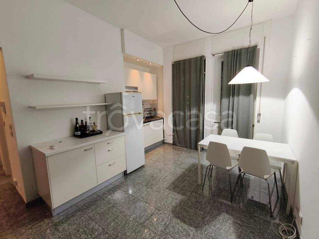 appartamento in vendita a Milano in zona Sempione