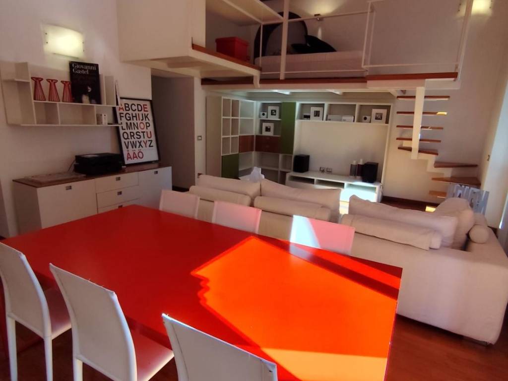 appartamento in vendita a Milano in zona Città Studi