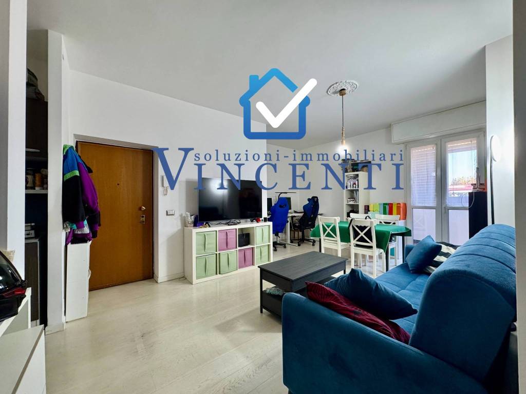 appartamento in vendita a Milano in zona Famagosta