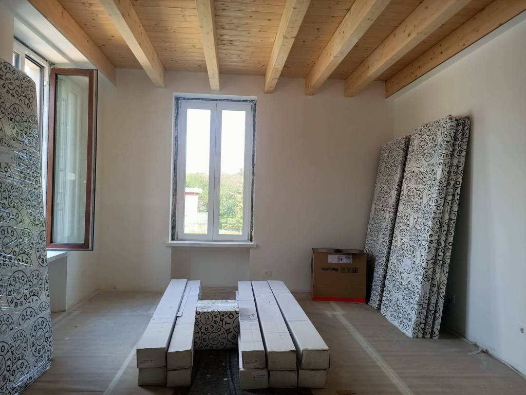 appartamento in vendita a Milano in zona Figino