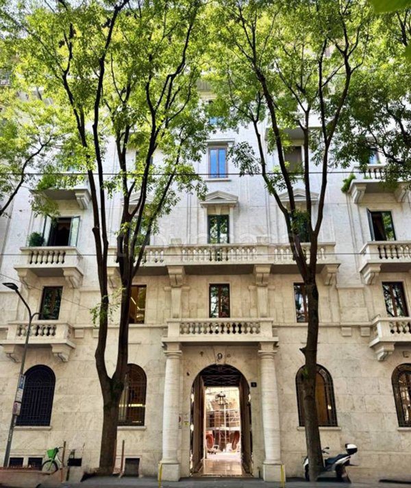appartamento in vendita a Milano in zona Cadorna