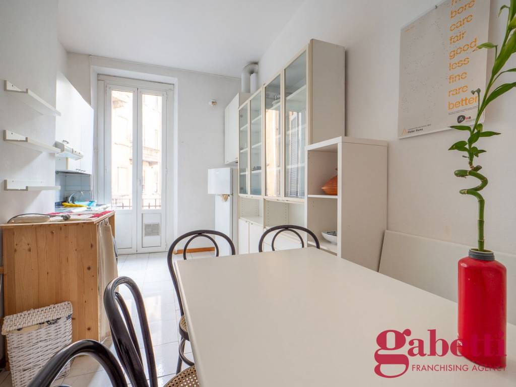 appartamento in vendita a Milano in zona Casoretto