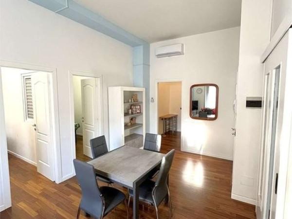 appartamento in vendita a Milano in zona Sant'Ambrogio