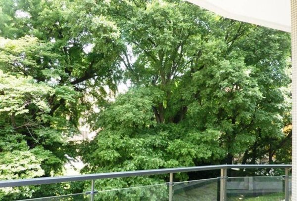 appartamento in vendita a Milano in zona Guastalla