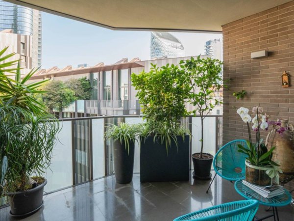 appartamento in vendita a Milano in zona Porta Nuova