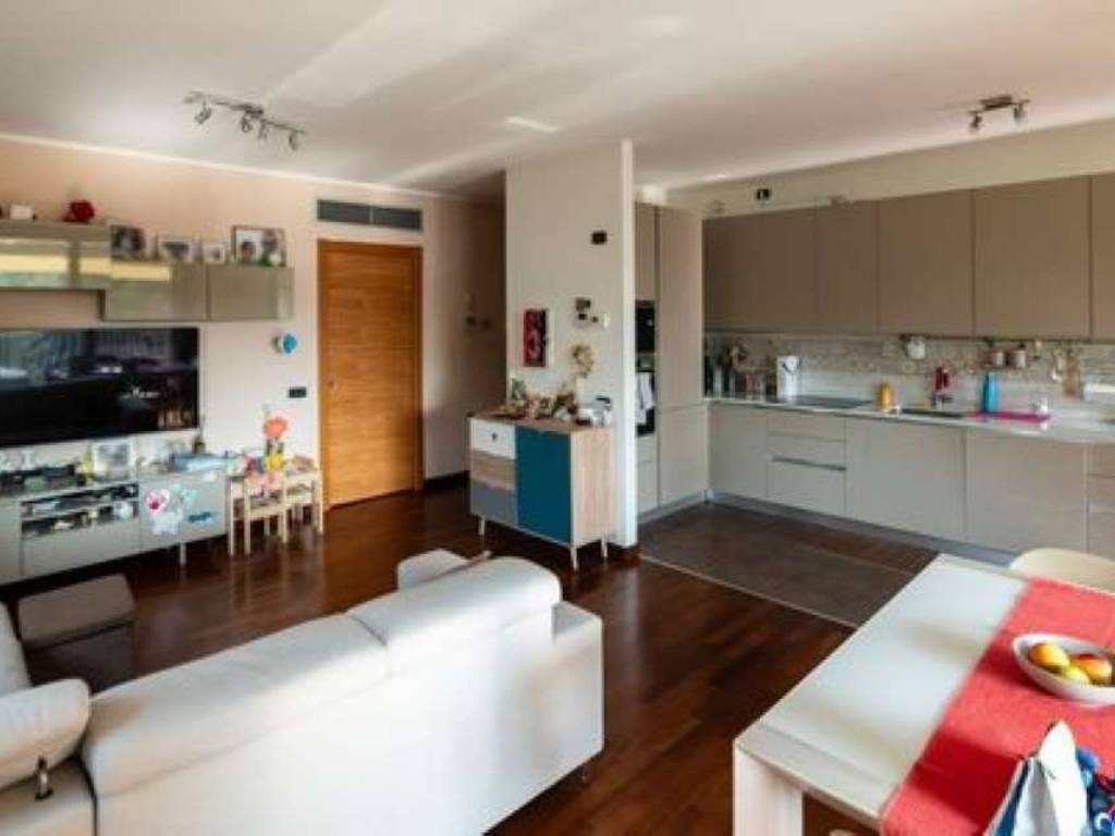 appartamento in vendita a Milano in zona Rogoredo
