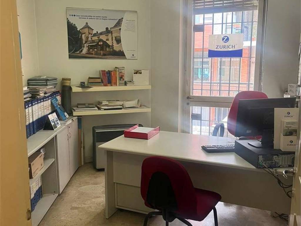 ufficio in vendita a Milano in zona Sempione