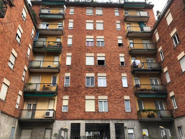 locale commerciale in vendita a Milano in zona Bovisa