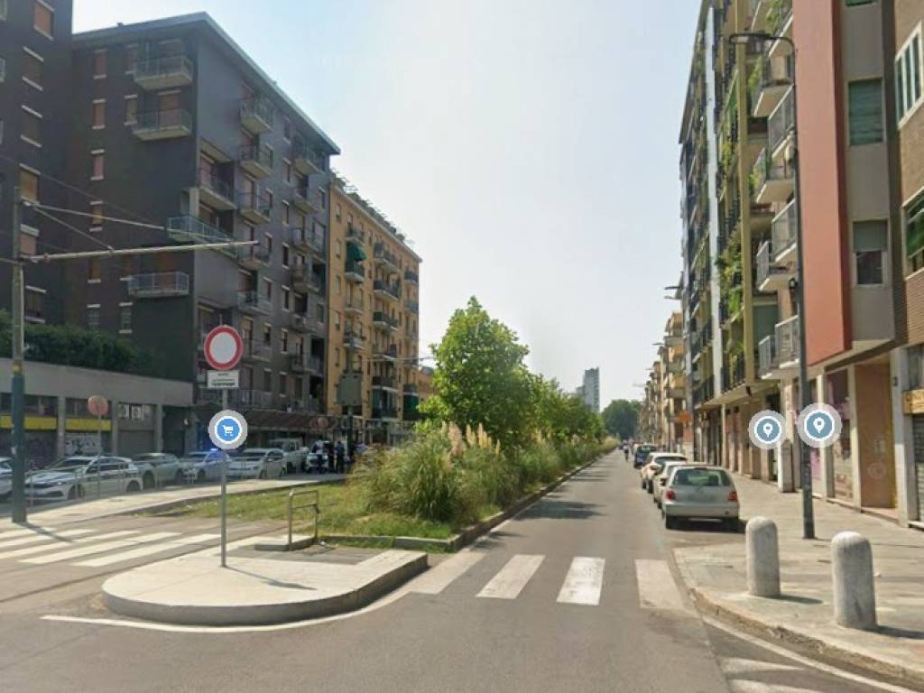 appartamento in vendita a Milano in zona Famagosta