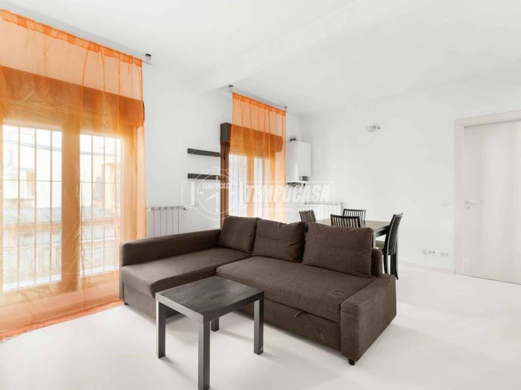 appartamento in vendita a Milano in zona Stadera