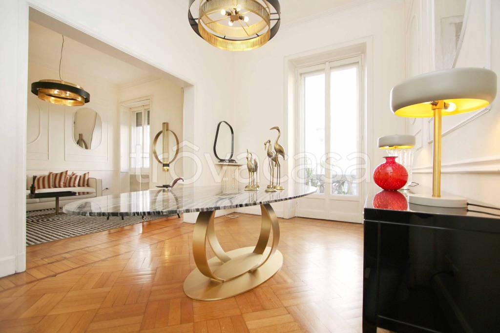 appartamento in vendita a Milano in zona Brera