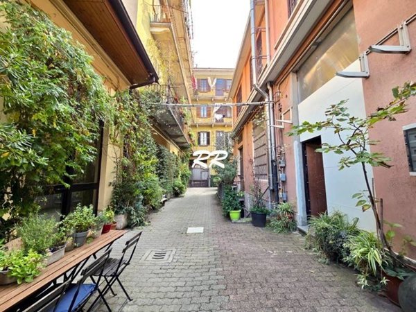 appartamento in vendita a Milano in zona Barona