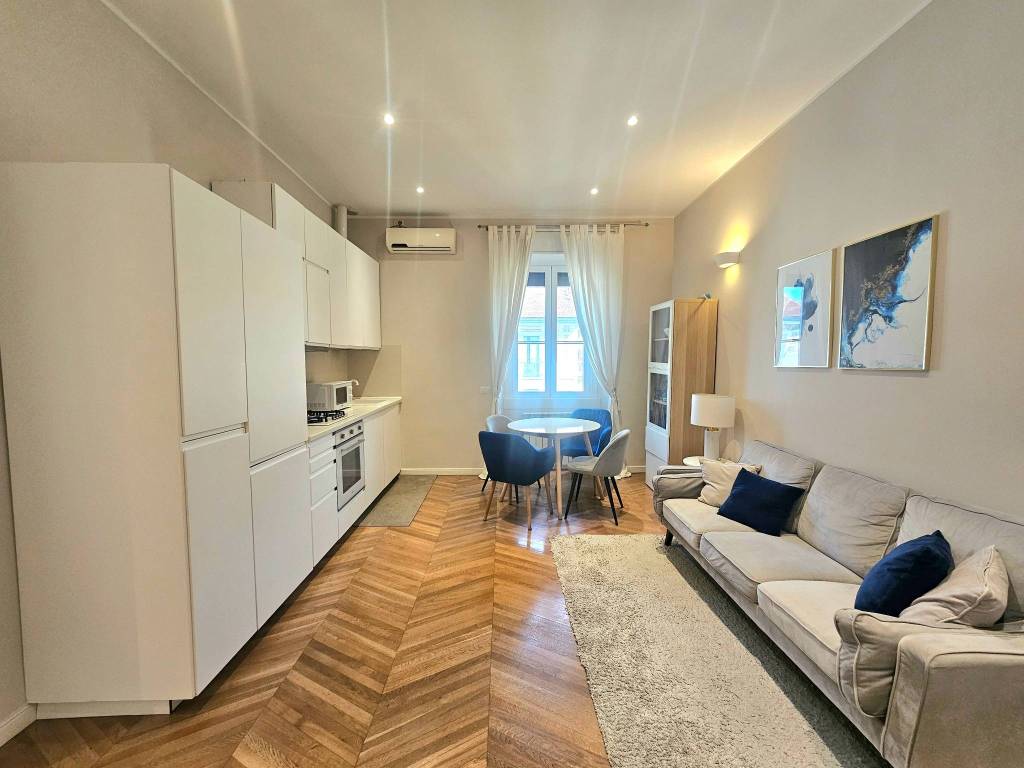 appartamento in vendita a Milano in zona Loreto