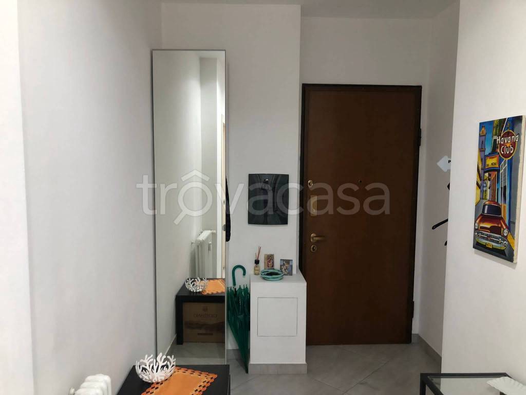 appartamento in vendita a Milano in zona Corvetto