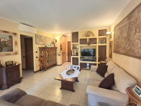 appartamento in vendita a Milano in zona Rogoredo