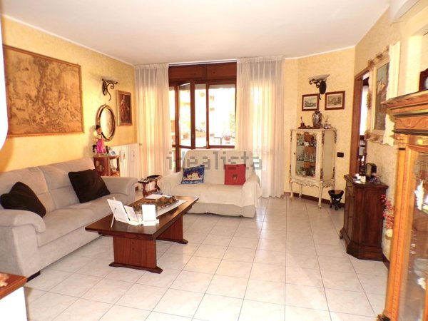 appartamento in vendita a Milano in zona Rogoredo