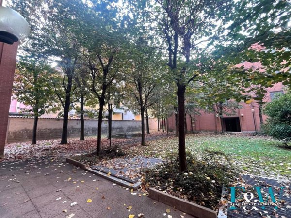 appartamento in vendita a Milano in zona Trenno