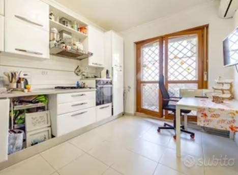 appartamento in vendita a Milano in zona Crescenzago