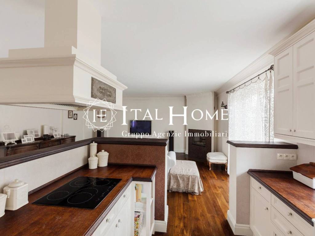 appartamento in vendita a Milano in zona Vigentino