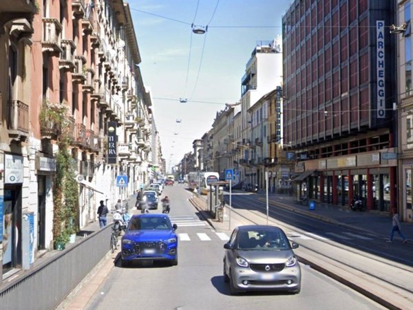 negozio in vendita a Milano in zona Isola