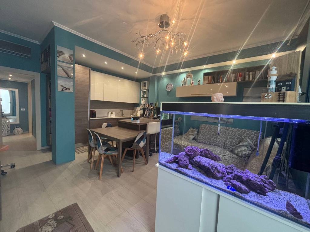 appartamento in vendita a Milano in zona Famagosta