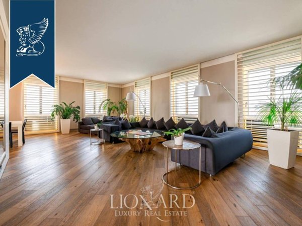 appartamento in vendita a Milano in zona Guastalla