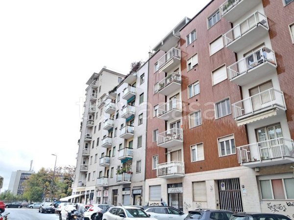 appartamento in vendita a Milano in zona Porta Genova