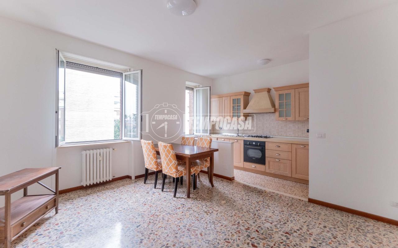 appartamento in vendita a Milano in zona Segnano