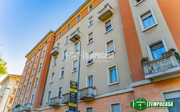 appartamento in vendita a Milano in zona Montalbino