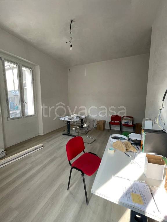 appartamento in vendita a Milano in zona Famagosta