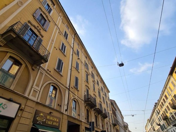 appartamento in vendita a Milano in zona Porta Genova