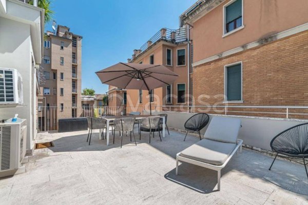 appartamento in vendita a Milano in zona Porta Venezia