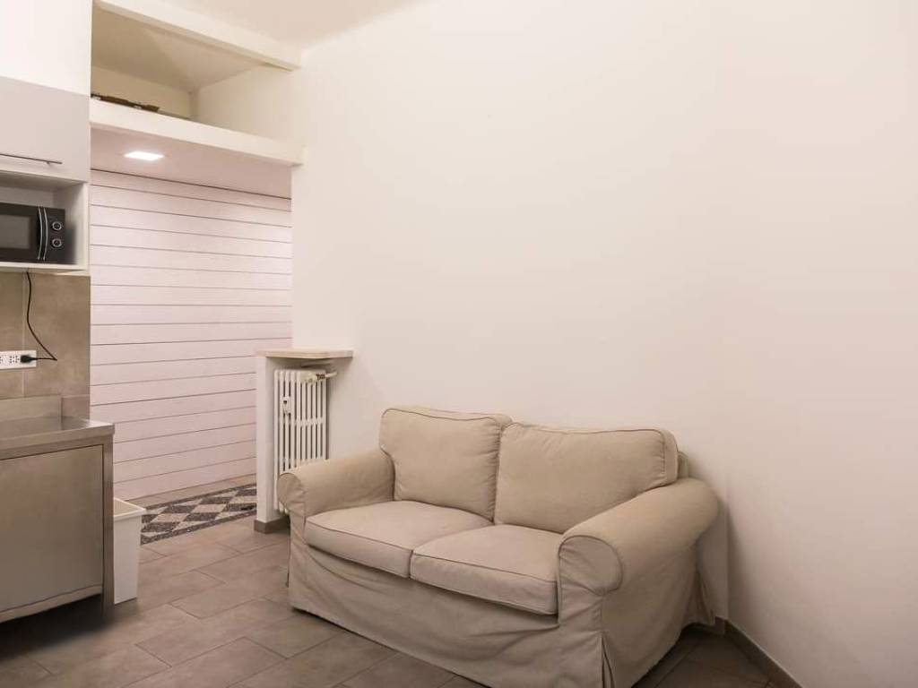 appartamento in vendita a Milano in zona Solari