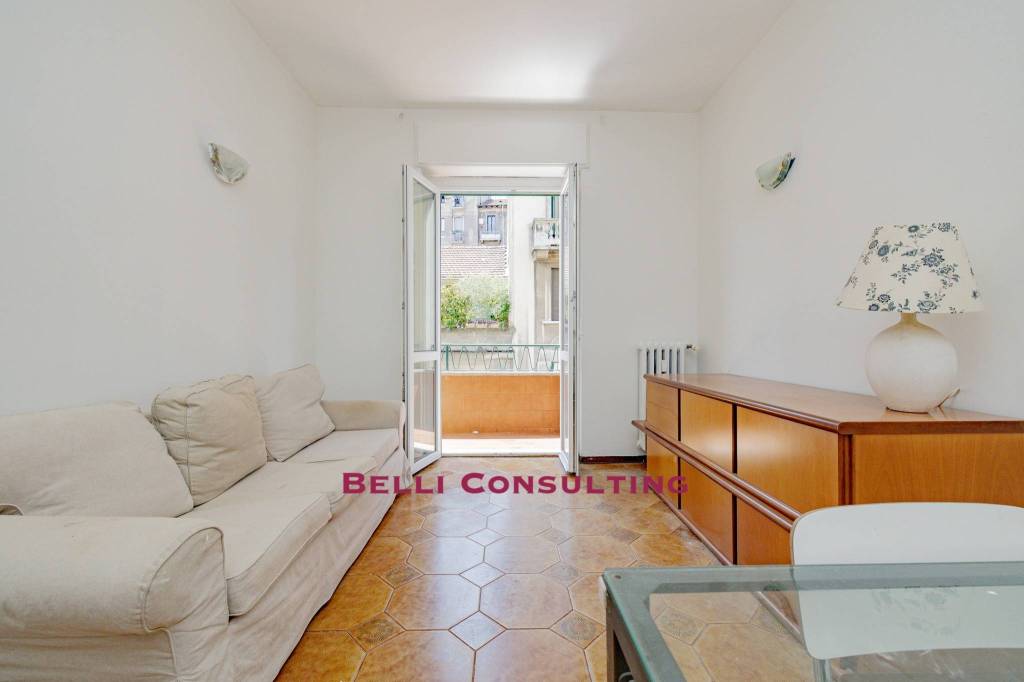 appartamento in vendita a Milano in zona Sempione