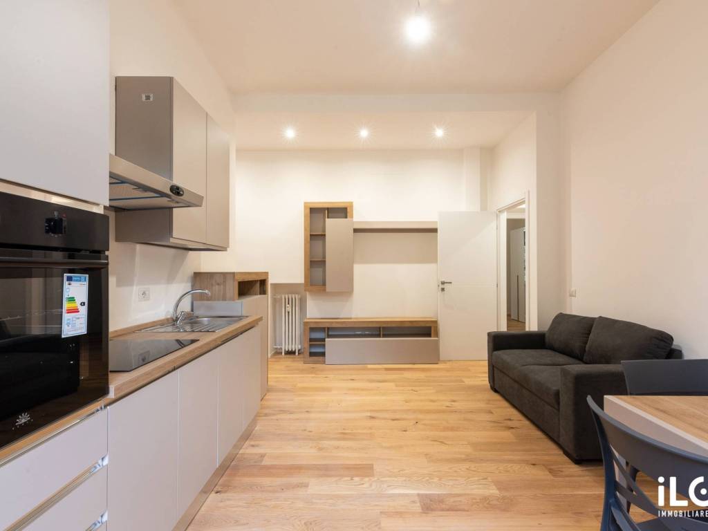 appartamento in vendita a Milano in zona Famagosta