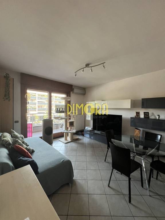 appartamento in vendita a Milano in zona Niguarda