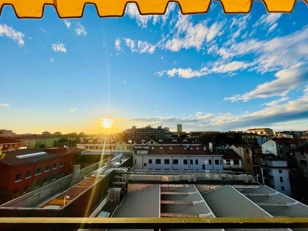 appartamento in vendita a Milano in zona Chiesa Rossa