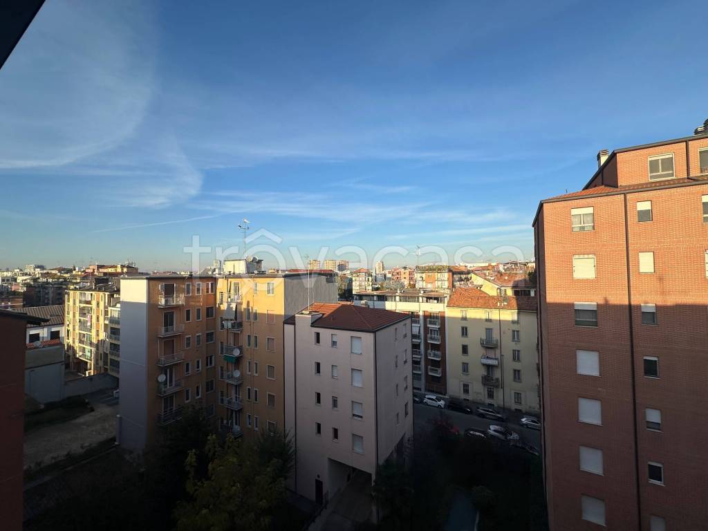 appartamento in vendita a Milano in zona Corvetto
