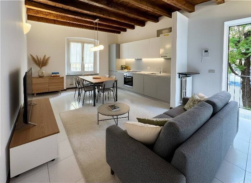 appartamento in vendita a Milano in zona Porta Vittoria