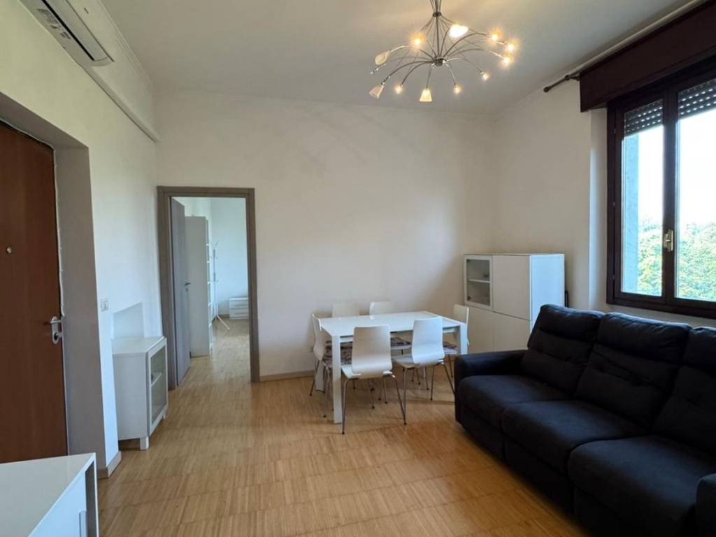 appartamento in vendita a Milano in zona Niguarda